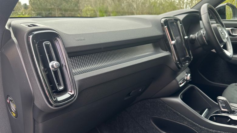 Volvo Xc40 2.0 D4 [190] R DESIGN 5dr AWD Geartronic Diesel Estate